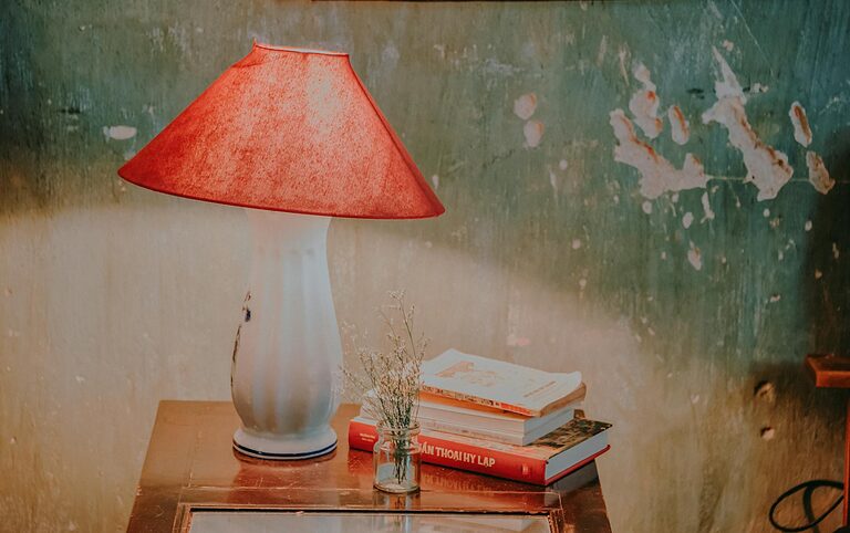 Simple Decor Tips for a Cozy and Inviting Living Space
