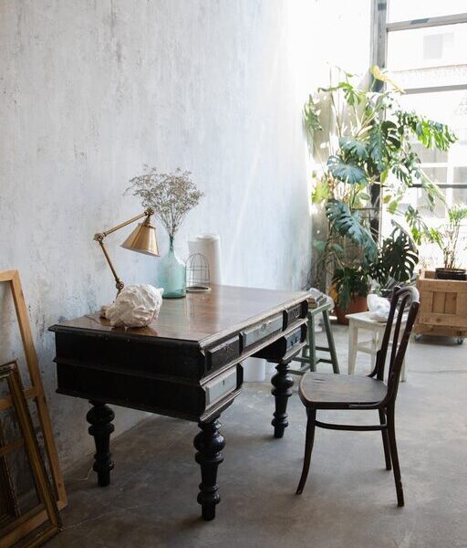 How to Create a Cozy and Inviting Home Office Space